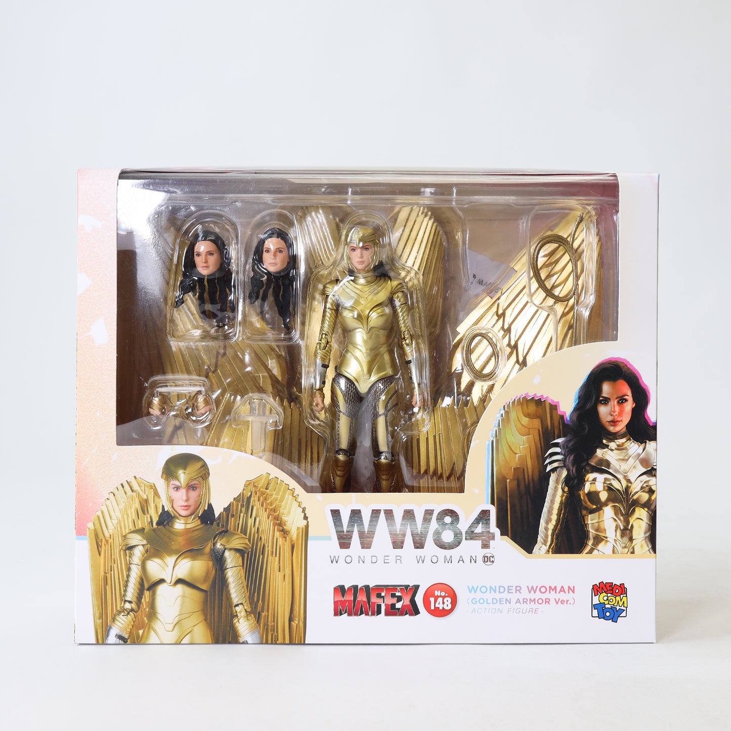 Medicom Wonder Woman 1984 - Wonder Woman Golden Armor MAFEX Action Figure