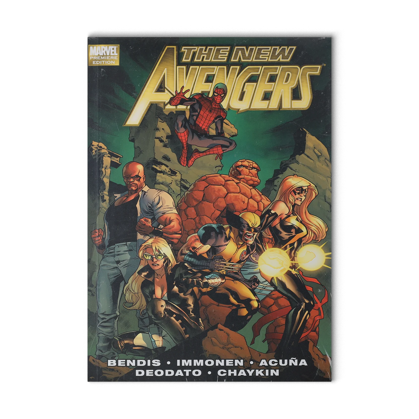 The New Avengers Volume 2 - Marvel Premiere Hardcover Book by Bendis