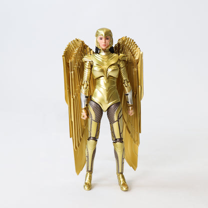 Medicom Wonder Woman 1984 - Wonder Woman Golden Armor MAFEX Action Figure