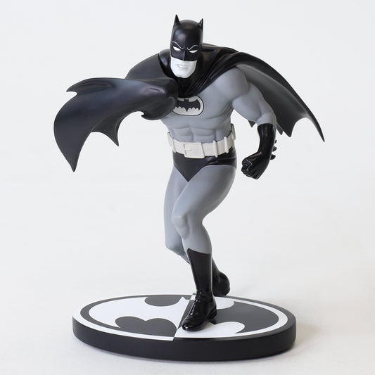 Batman Black and White - Carmine Infantino Statue