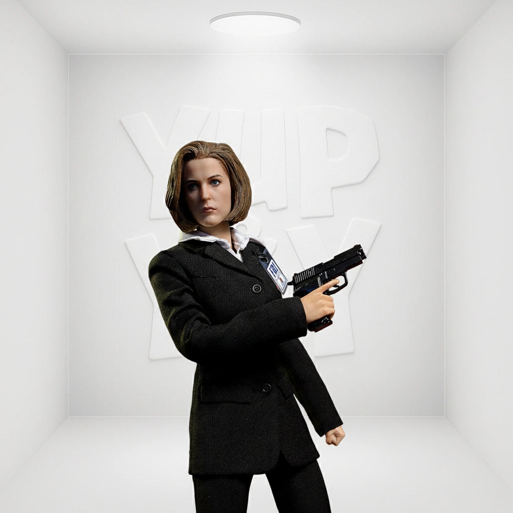 Diamond Select Toys The X-Files 7 Action Figure: Agent Dana Scully