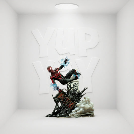 2019 Spiderman Marvel Diamond Select PVC Diorama NIB - Miles Morales - Gamestop