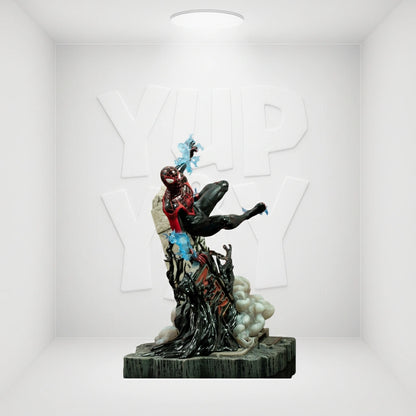 2019 Spiderman Marvel Diamond Select PVC Diorama NIB - Miles Morales - Gamestop