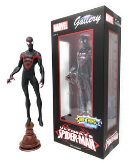 Diamond Select Toys Marvel Gallery Ultimate Spider-Man Miles Morales PVC Diorama